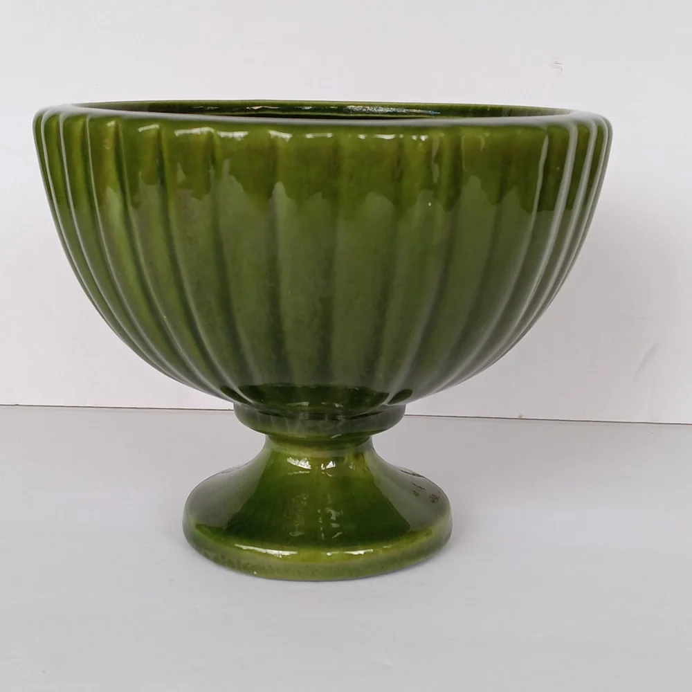 Haeger Pottery Green Ceramic Vase Footed Base USA